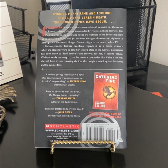 The Hunger Games book - Picture 2 of 4